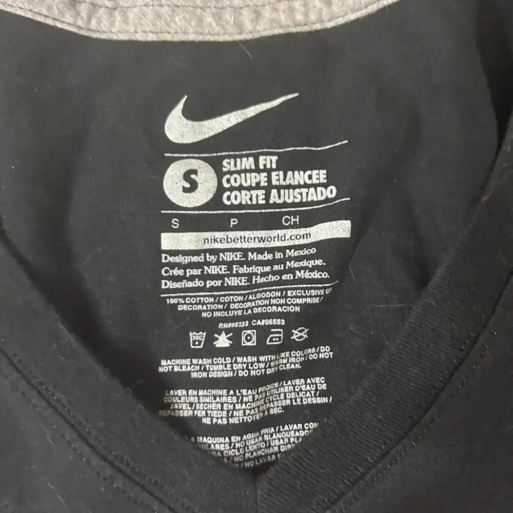 Nike black women’s